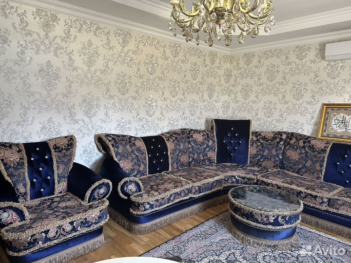 Большой угловой диван бу