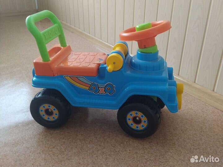 Детская машинка каталка
