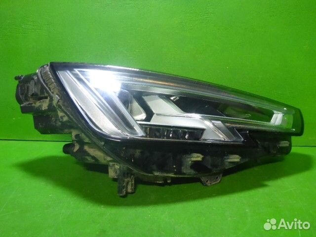 Фара правая Audi А4 (В9) с 2015г