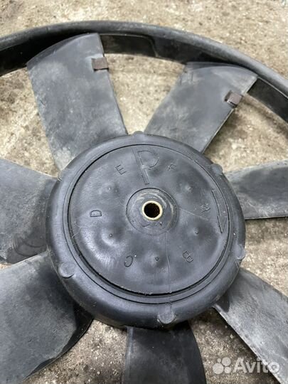 Крыльчатка охлаждения Volkswagen Golf 3