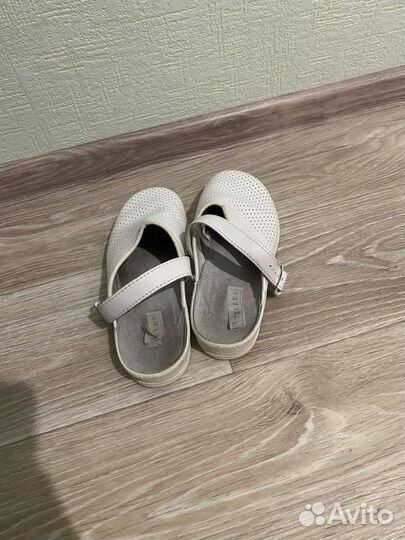 Медицинская обувь женская