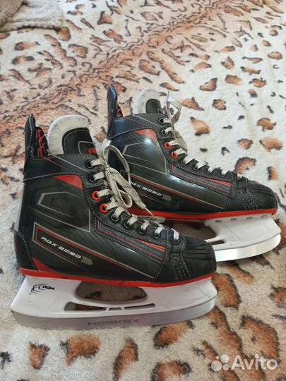 Коньки хоккейные, размер 39