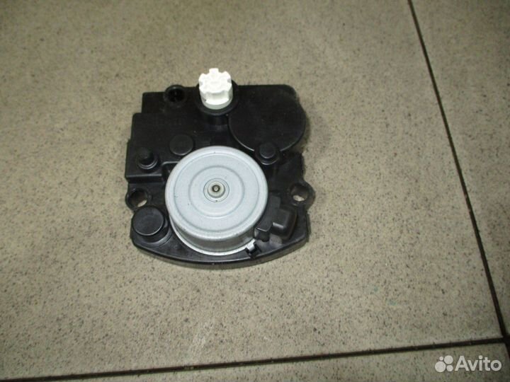 Моторчик корректора фары Toyota LC Prado 150