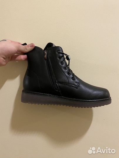 Ботинки женские