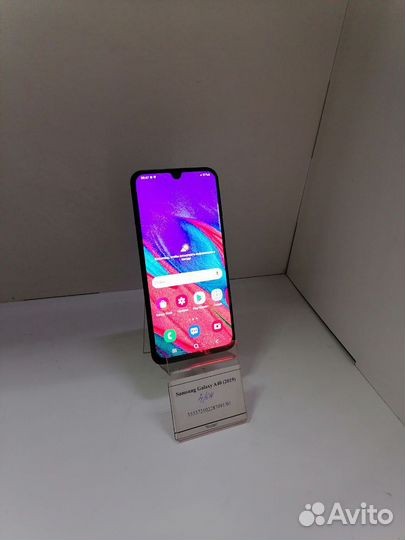 Samsung Galaxy A40, 4/64 ГБ