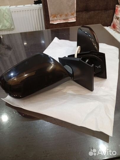 Зеркала toyota Yaris