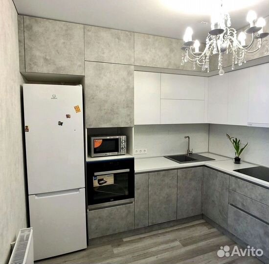 Кухни на заказ с открытыми полками