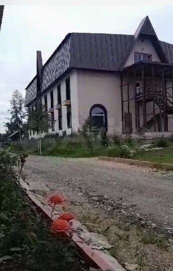 Продается 3-х э Здание 1080 кв м