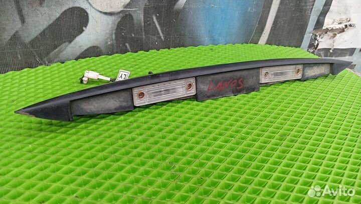 Молдинг крышки багажника Lanos