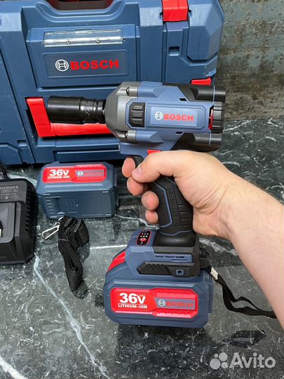 Гайковерт бесщеточный Bosch 550N.M