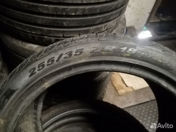 Pirelli P Zero Nero 255/35 R18 94Y