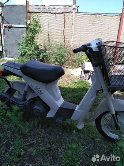Скутер Suzuki Mollet