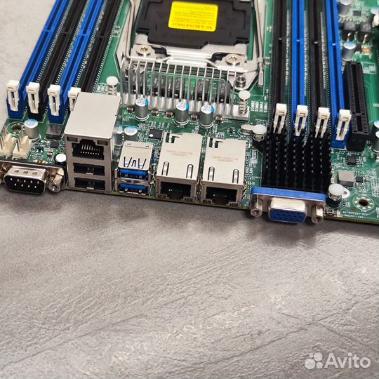 Материнская плата X10SRH-CF LGA2011-3