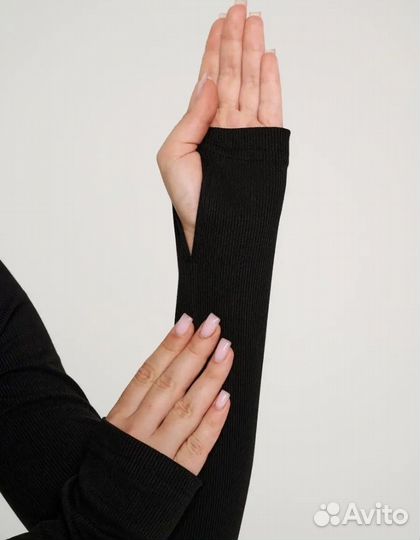 Топ с длинным рукавом