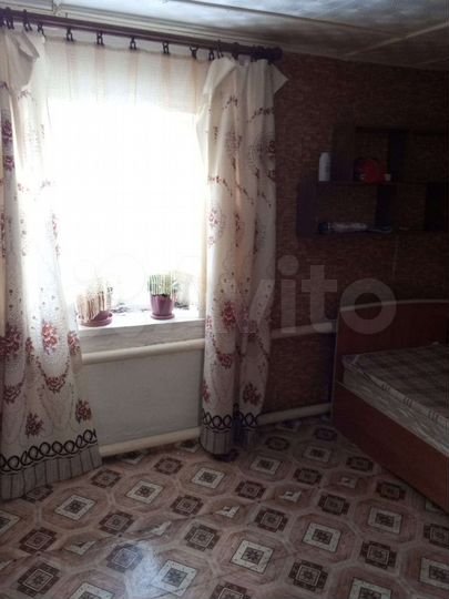 Дом 61 м² на участке 6 сот.