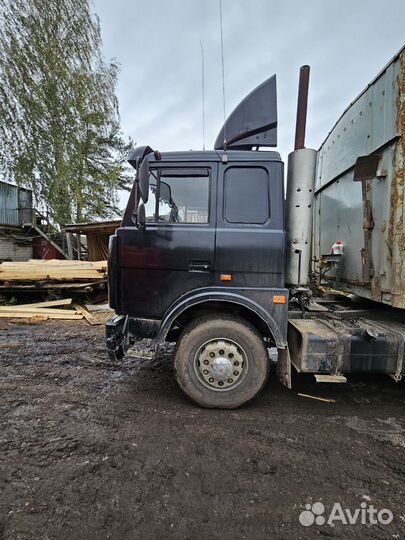 МАЗ 642208-020 с полуприцепом, 2003