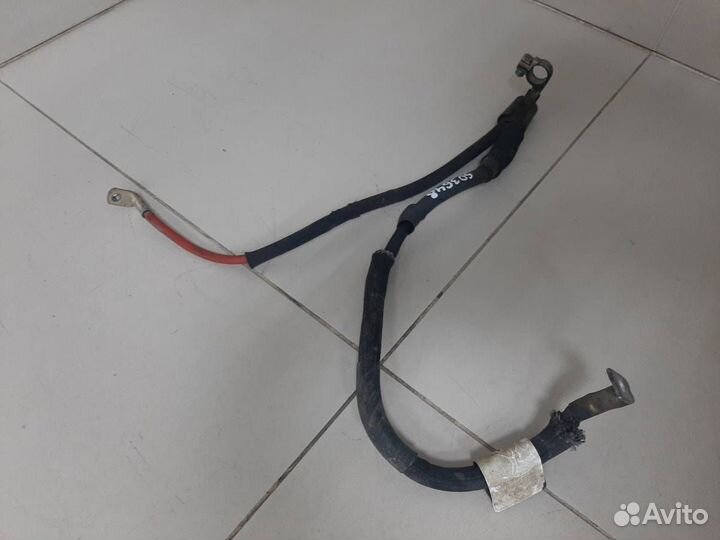 Клемма аккумулятора + Volkswagen Jetta 5K 2011