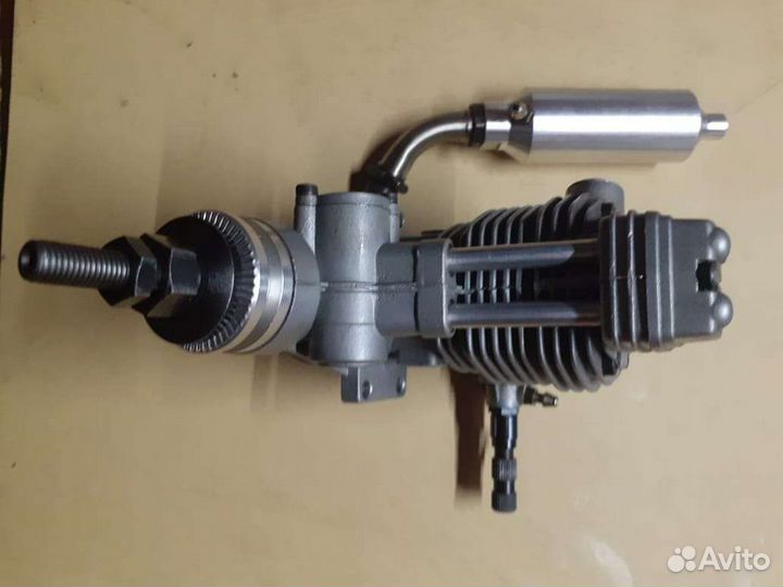 Авиомодельный четырёхкратный двигатель