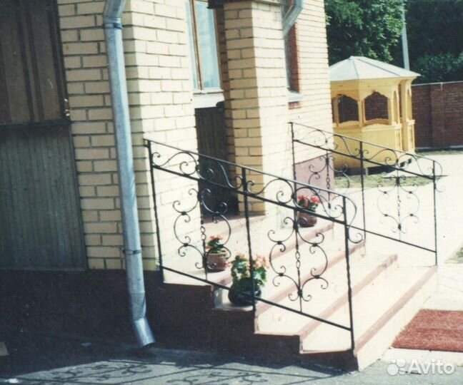 Лестницы на металлическом каркасе, на второй этаж