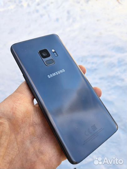 Samsung Galaxy S9, 4/64 ГБ
