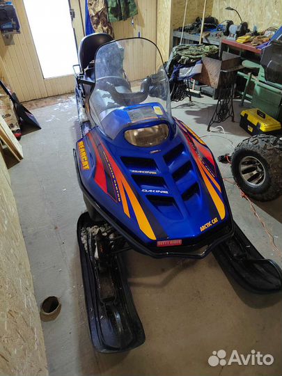Снегоход Arctic cat 550