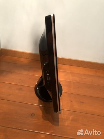 Монитор BenQ E2220HD