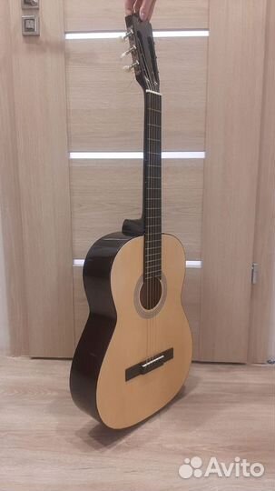 Акустическая гитара julia в хорошем состоянии