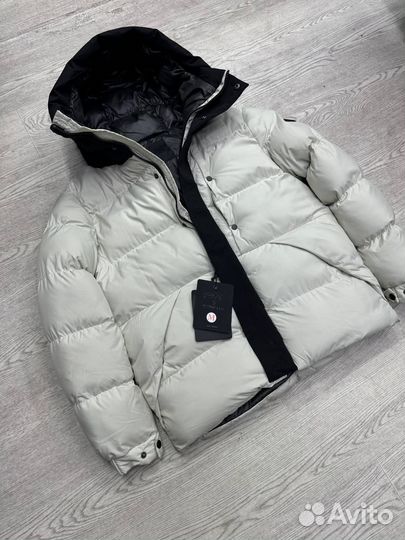 Пуховик Moncler Madeira