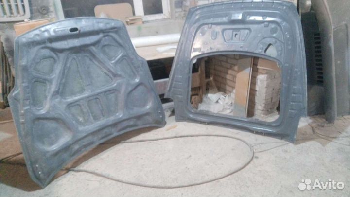 Капот Nissan Z350