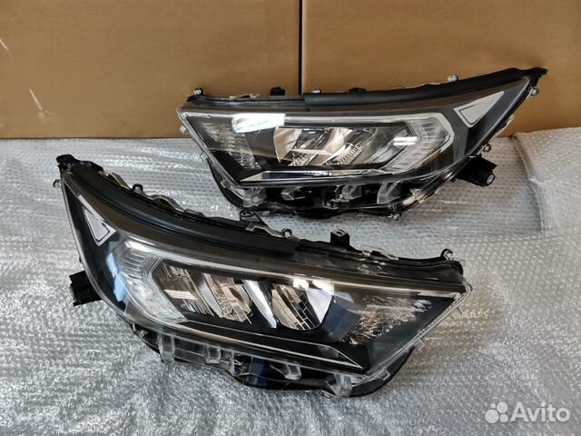 Toyota rav 4 фара левая правая комплект оригинал