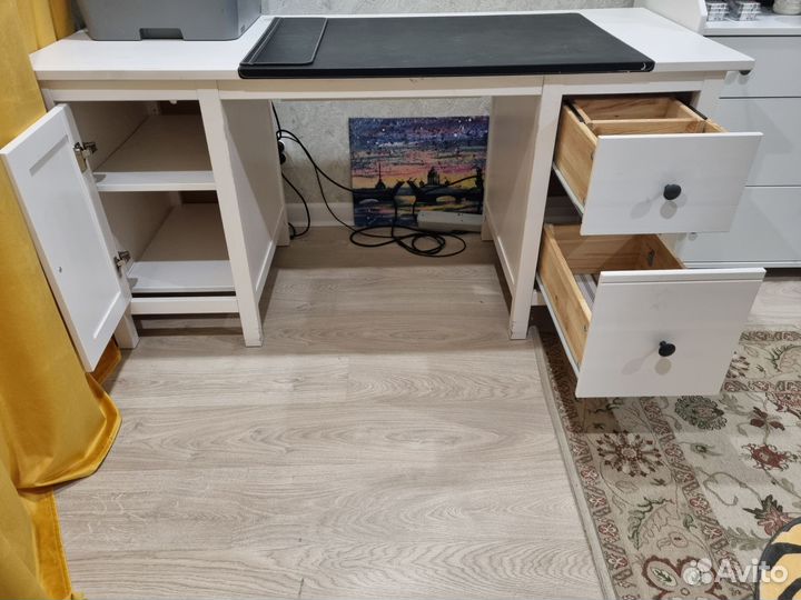 Письменный стол IKEA белый