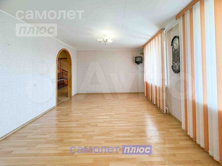 4-к. квартира, 132,4 м², 5/6 эт.