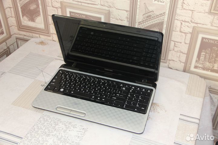 Toshiba L755 2x2.2/4gb/7640g/640gb/dvd/wifi