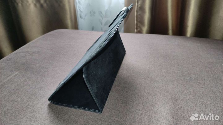Чехол книжка кожаный на планшет