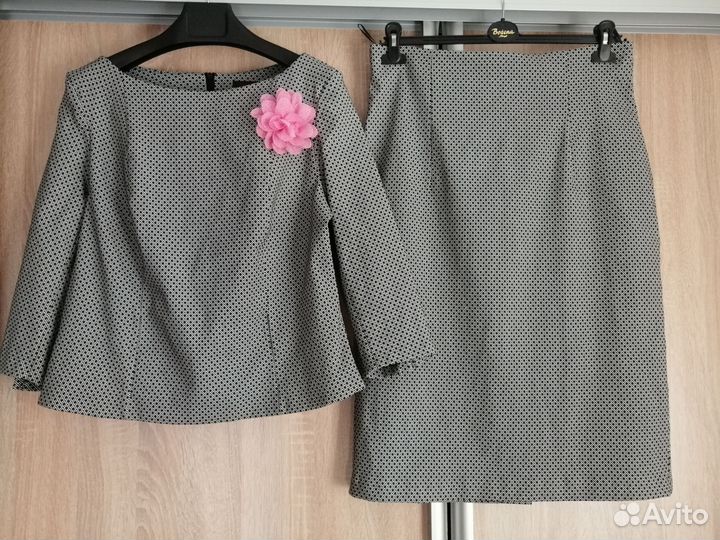 Костюм женский