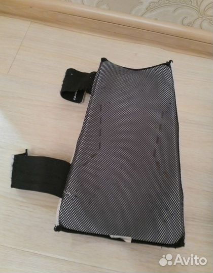 Щитки на голень