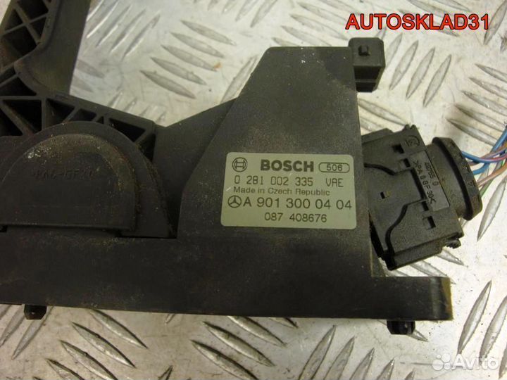 Педаль газа Мерседес Вито 638 9013000404