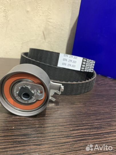 Ремень грм S40, S60, S80, XC70,XC90 Volvo 30758261