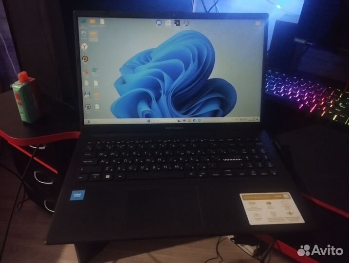 Ноутбук asus vivobook