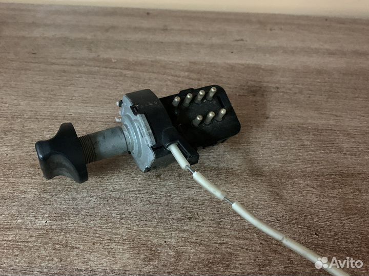 Переключатель отопителя W124