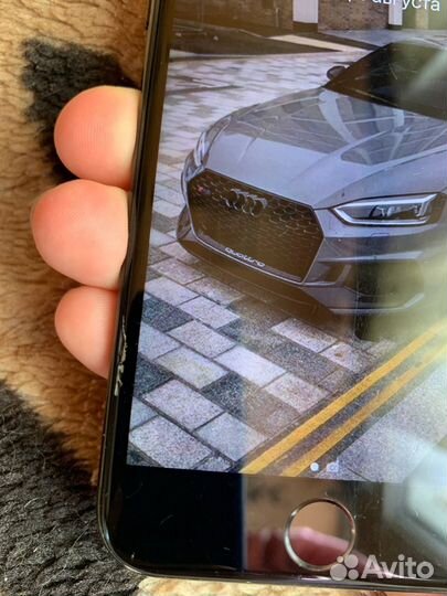 Телефон iPhone 7