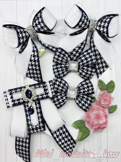 Набор бантов в школу 