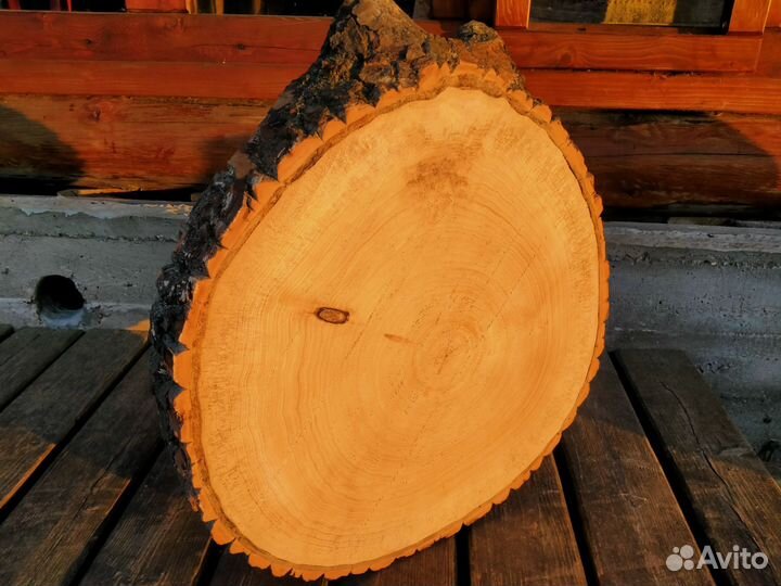 Спил (слеб) дерева с ножками и без