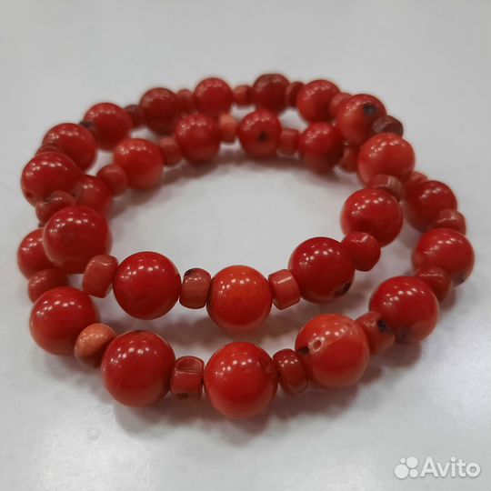 Браслет из натурального коралла