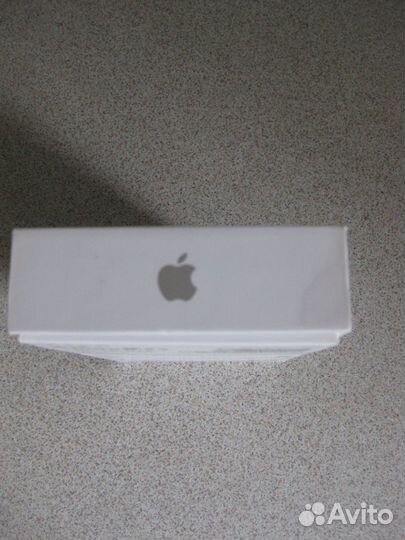 Коробка от iPhone 11