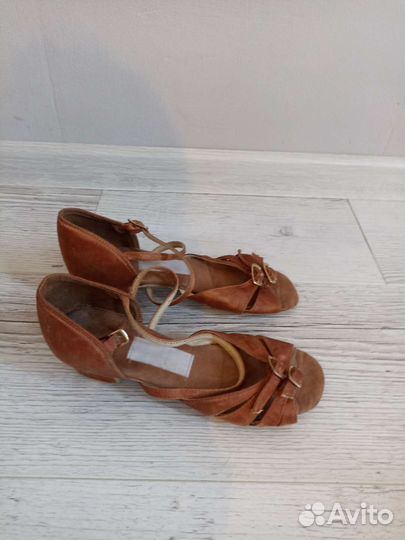 Бальные туфли