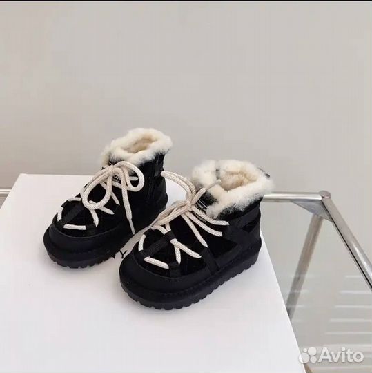 Ботинки для девочки