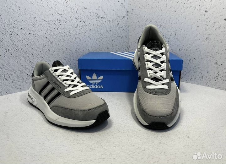 Кроссовки Adidas Retropy E5 новые