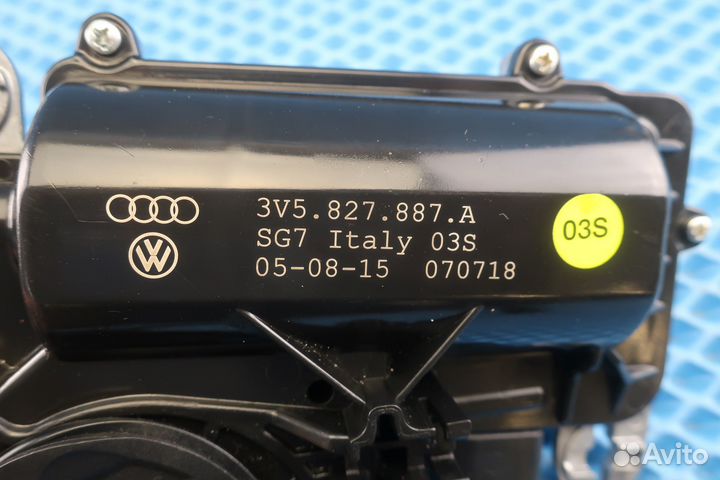 Доводчик замка крышки багажника Skoda Superb 3