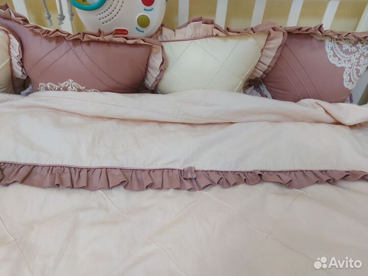 Бортики в кроватку